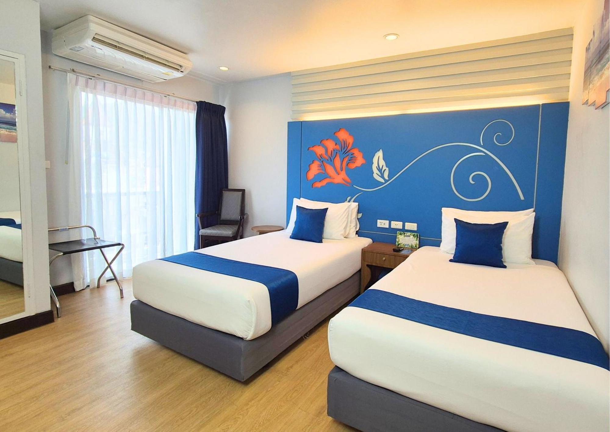 Days Inn By Wyndham Patong Beach Kültér fotó