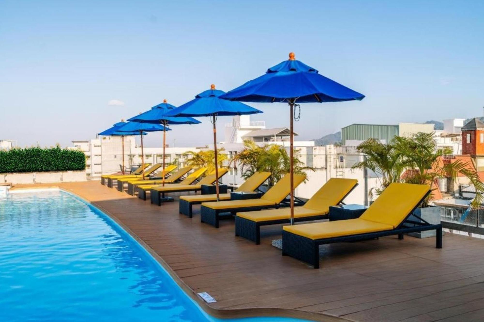 Days Inn By Wyndham Patong Beach Kültér fotó